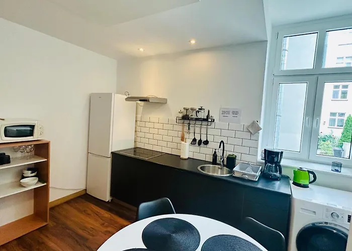 אכסניה Stacja Jezyce #1